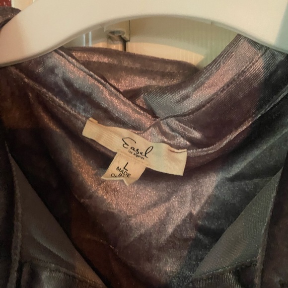 Women’s Easel Mauve button down velour blouse size L - Picture 3 of 10